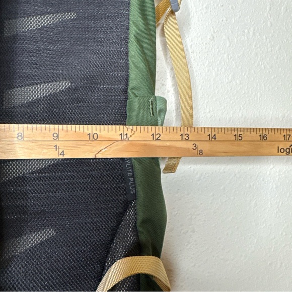 Osprey Forest Green Daylite Plus Backpack - Picture 9 of 15